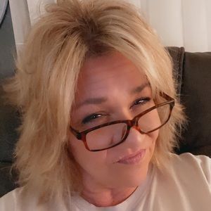 Meet your Posher, Cathie